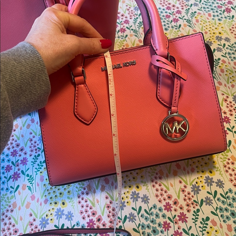 Michael Kors Coral Pink Tote, Satchel & Wallet Set - Picture 6 of 7